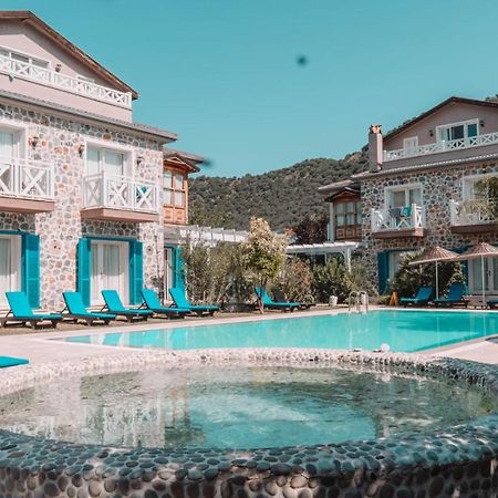 Orino Suites Cedit Ngoại thất bức ảnh