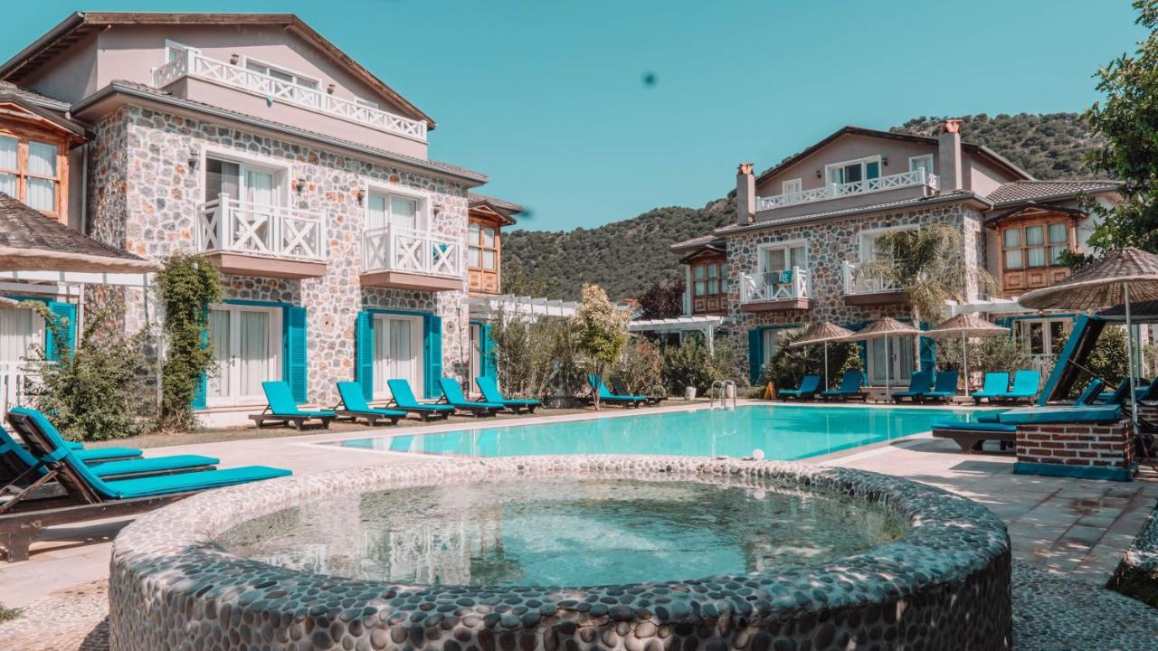 Orino Suites Cedit Ngoại thất bức ảnh