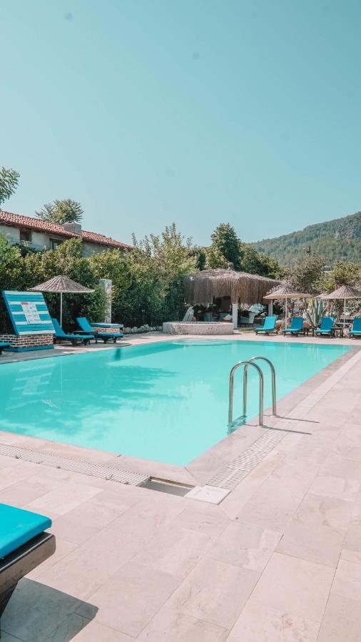 Orino Suites Cedit Ngoại thất bức ảnh