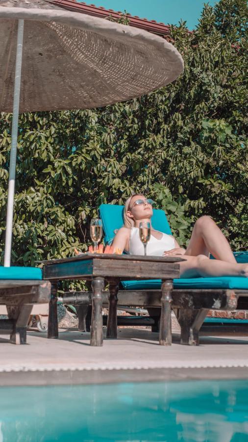 Orino Suites Cedit Ngoại thất bức ảnh