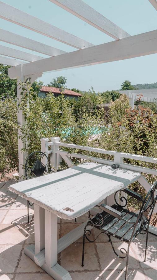 Orino Suites Cedit Ngoại thất bức ảnh
