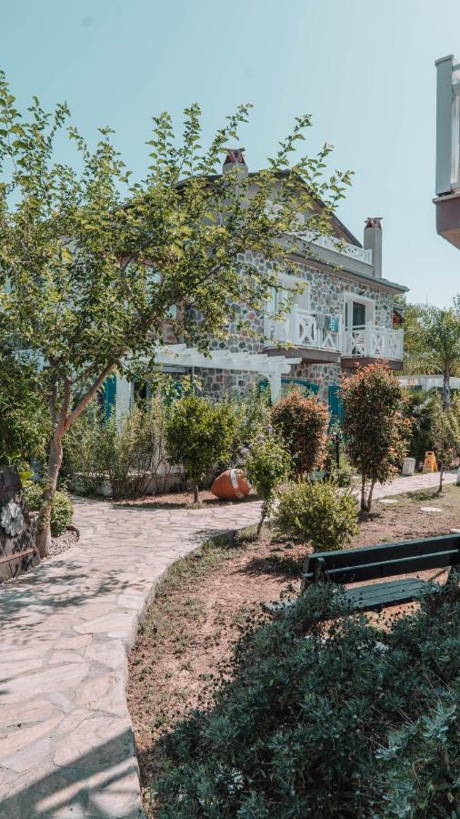 Orino Suites Cedit Ngoại thất bức ảnh