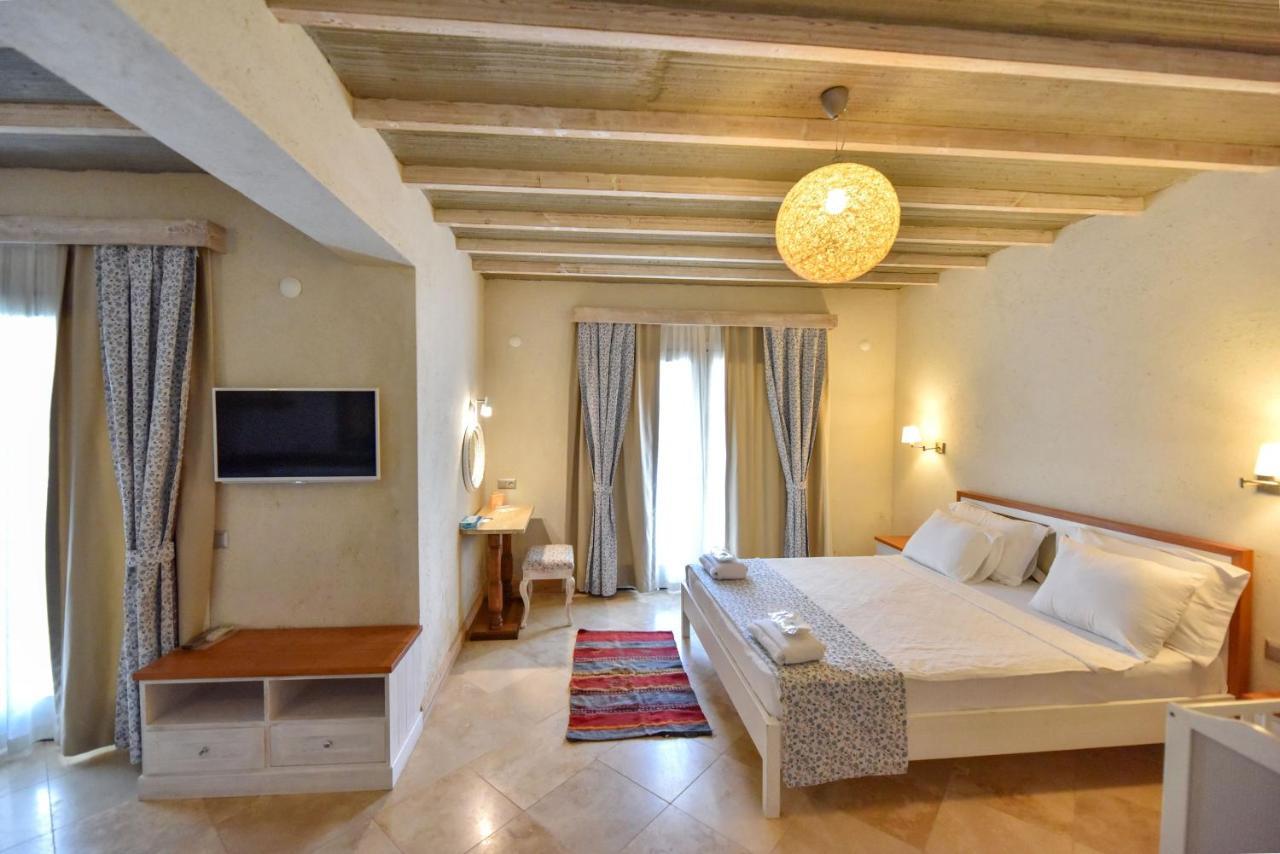 Orino Suites Cedit Ngoại thất bức ảnh